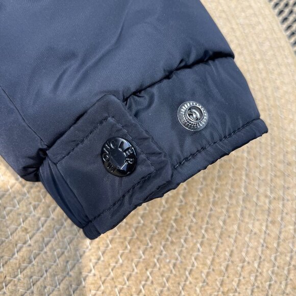 Moncler Black Down Jacket – Authentic, Great Condition - Picture 16 of 16